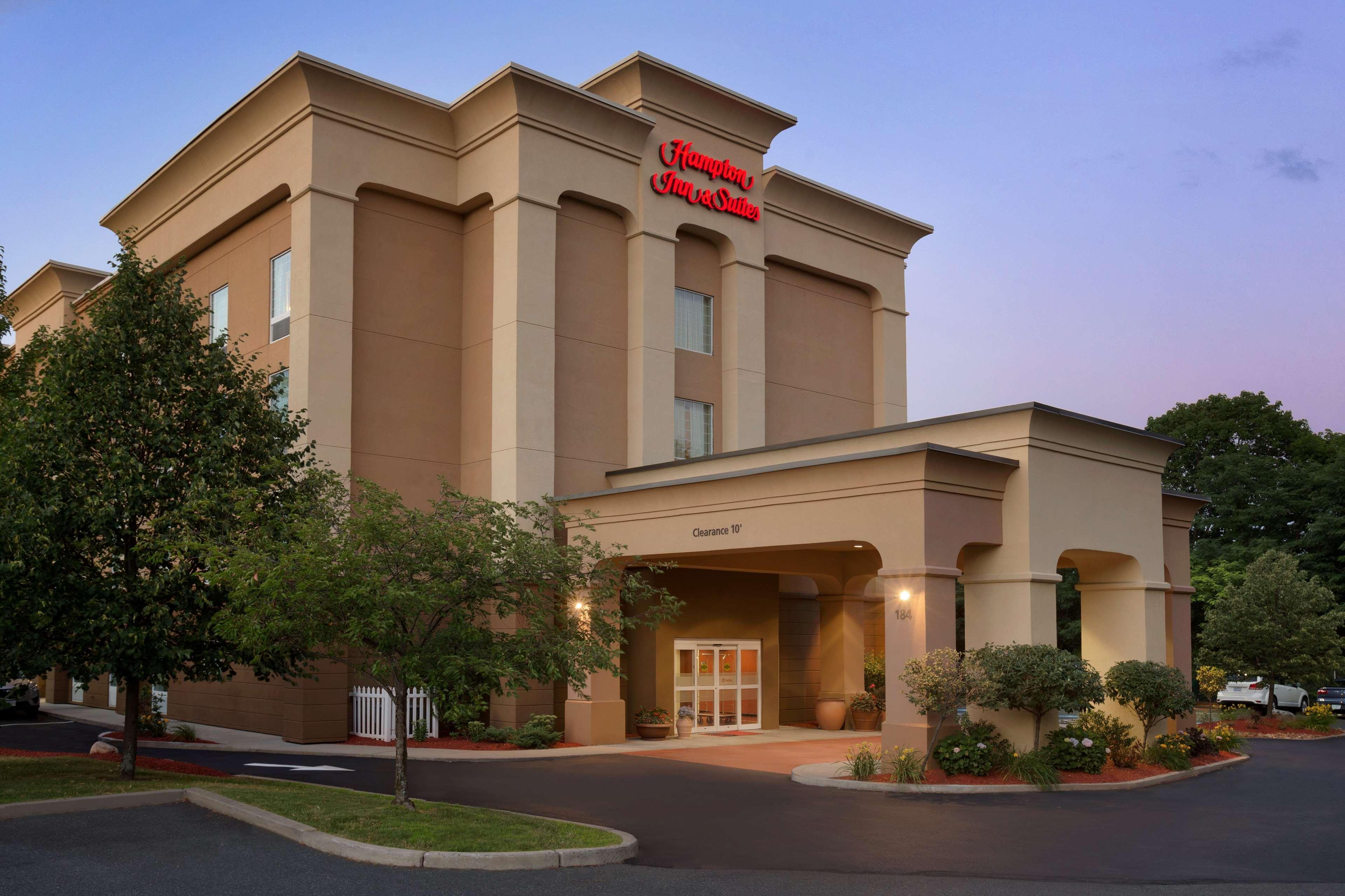 Hampton Inn & Suites Greenfield Extérieur photo