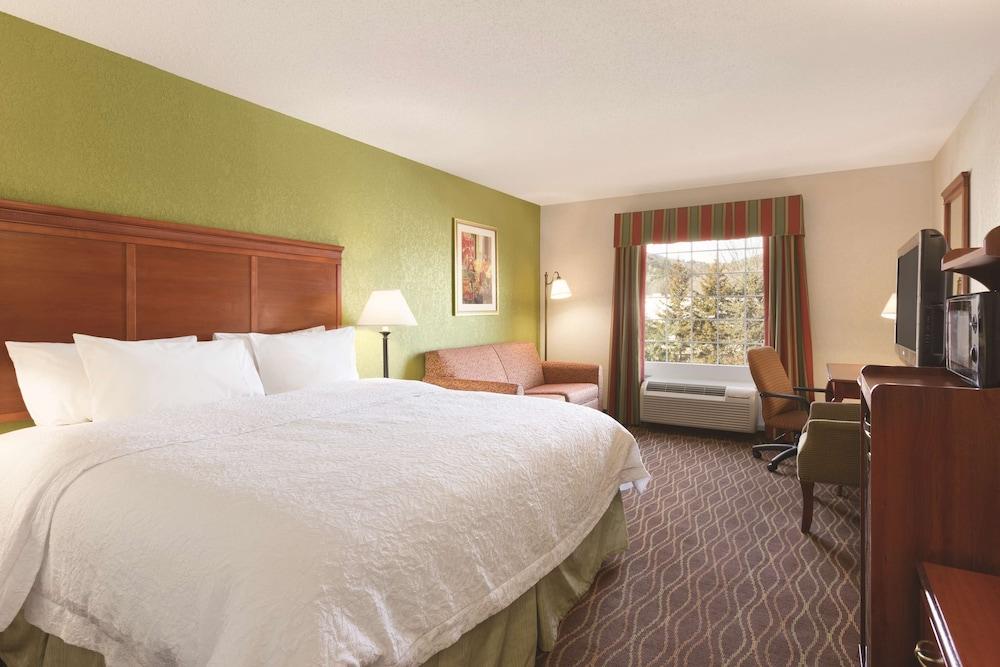 Hampton Inn & Suites Greenfield Extérieur photo