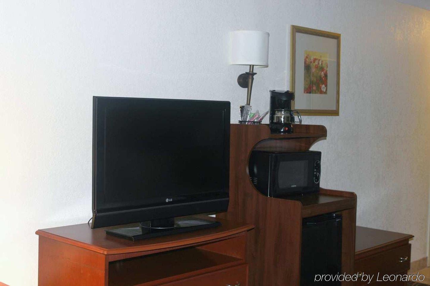 Hampton Inn & Suites Greenfield Extérieur photo